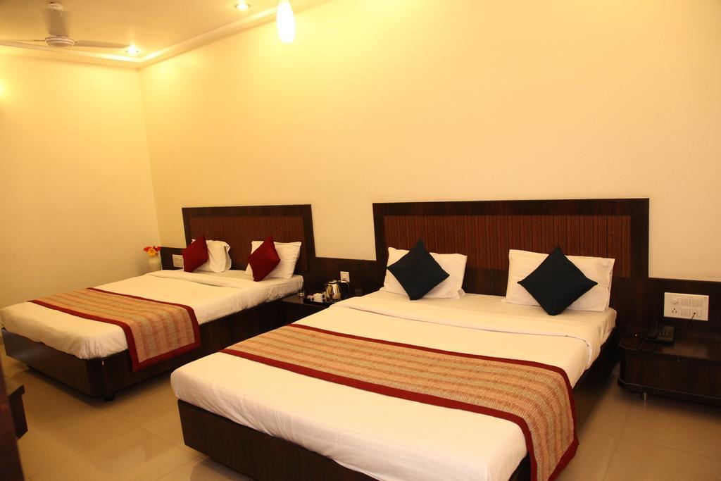 Hotel Sai Ramanand Shirdi Exterior foto